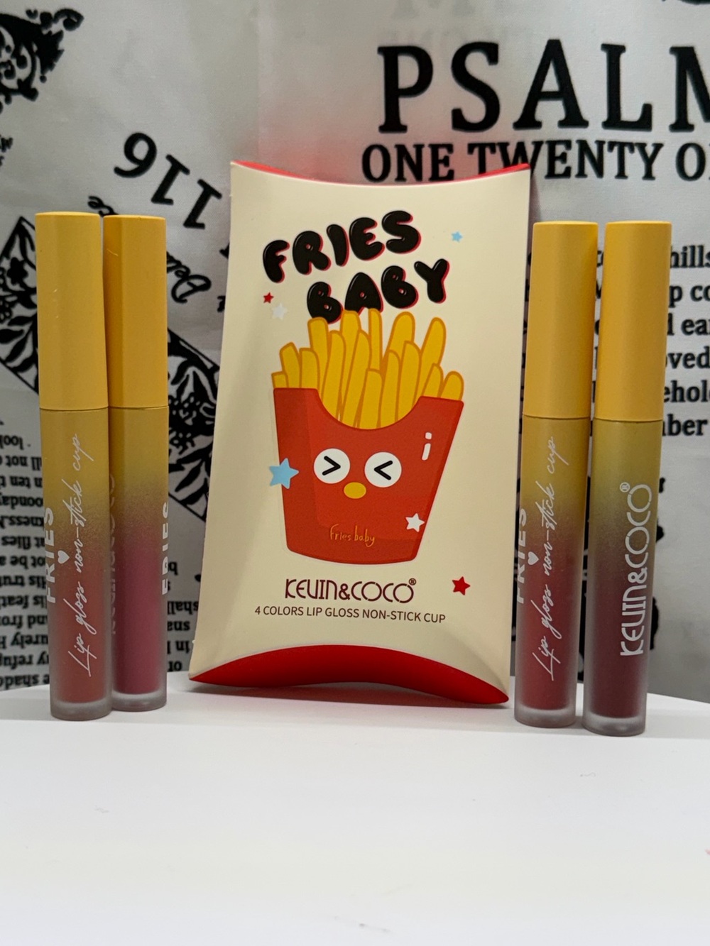 Fun Make-Up Bundle - Picture 7 of 7